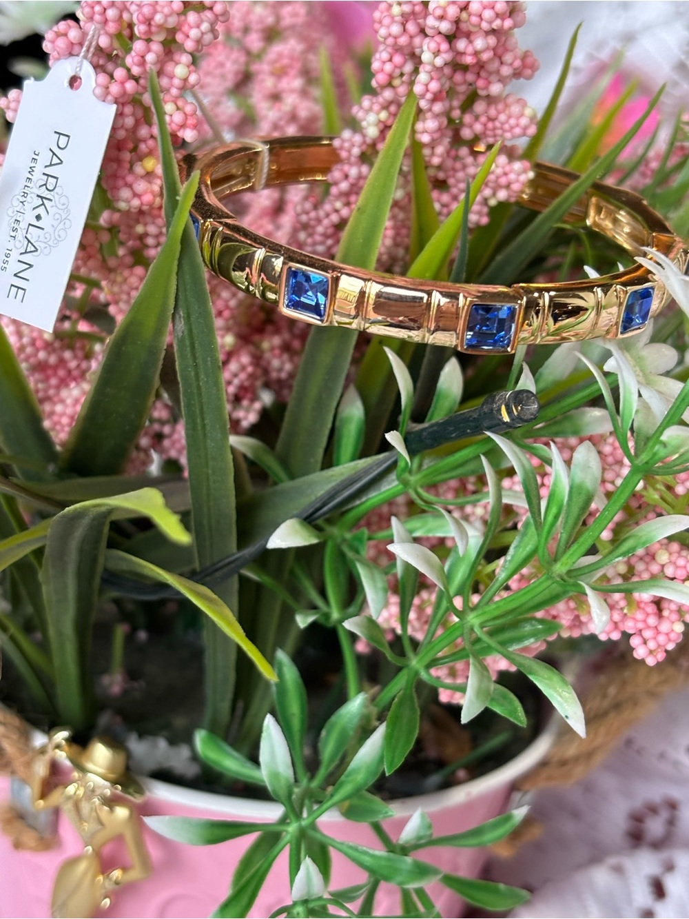 Juniper Park Lane Gold Bracelet with Blue Square Stones Stretch
